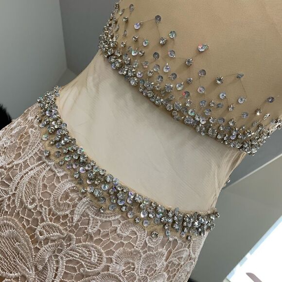 New Gorgeous Floral Lace With Beaded One Shoulder Gown - Picture 10 of 14